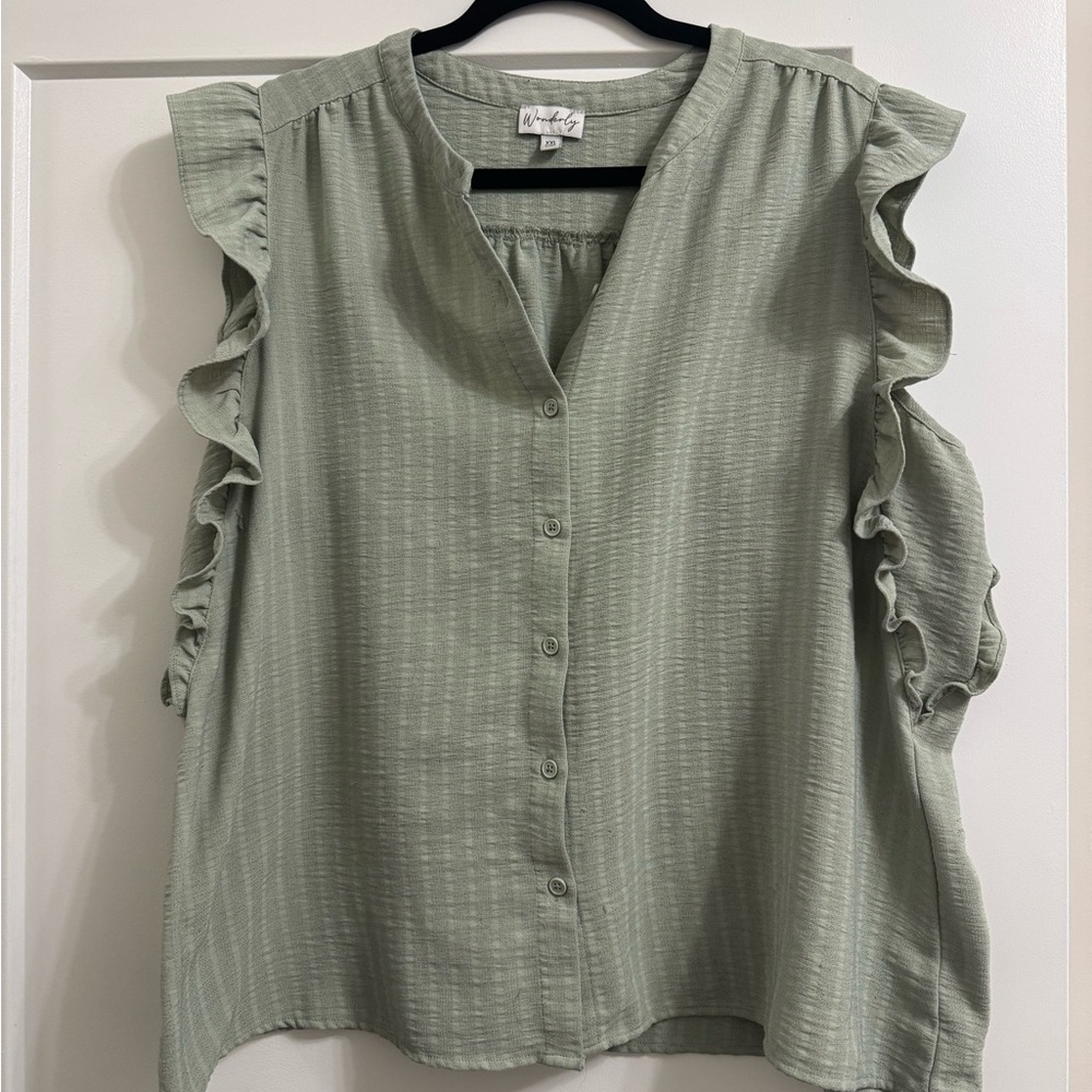 Light Green Ruffled Short Sleeve Blouse